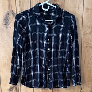 Old Navy Black and White Plaid Button-Down Shirt